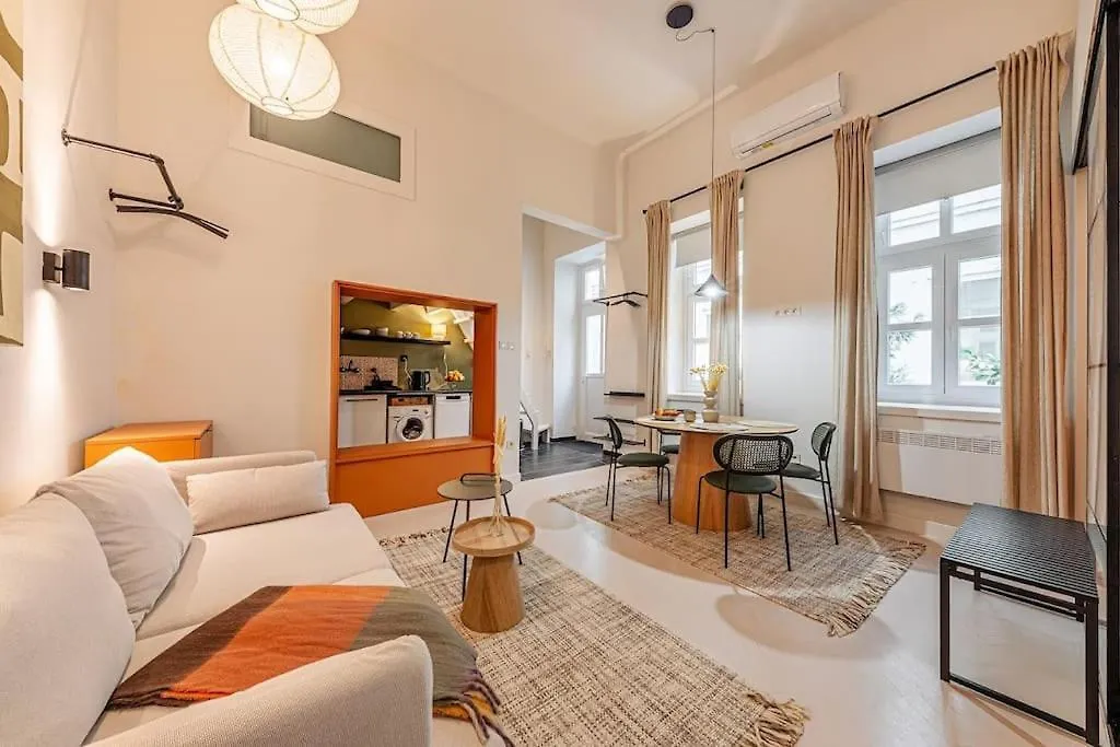 Rose Garden Apartment In Centre For 4 布达佩斯 匈牙利
