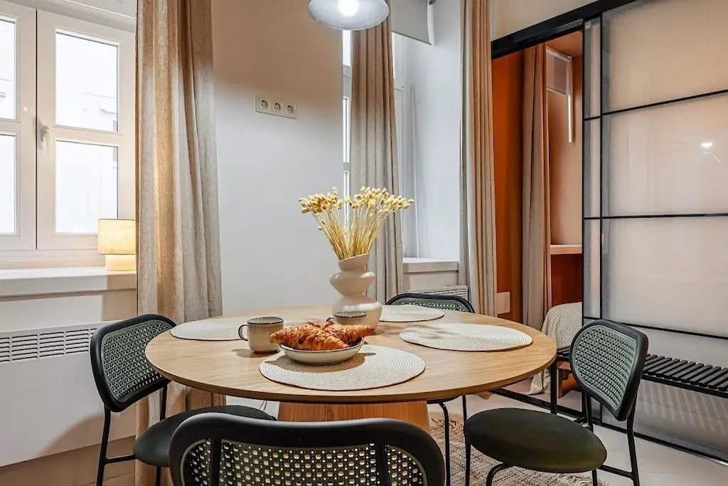 Rose Garden Apartment In Centre For 4 布达佩斯 匈牙利