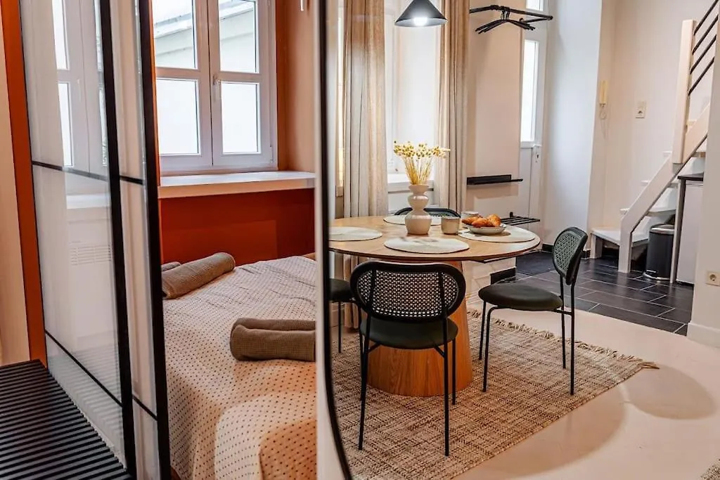 Rose Garden Apartment In Centre For 4 布达佩斯